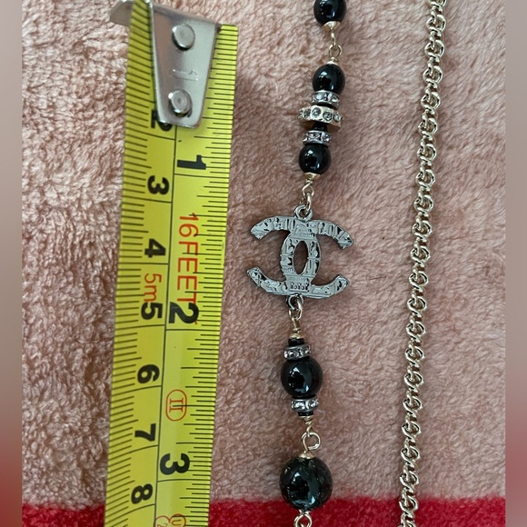 New Chanel Long Gold-tone Necklace with Resine Beads - Picture 6 of 17